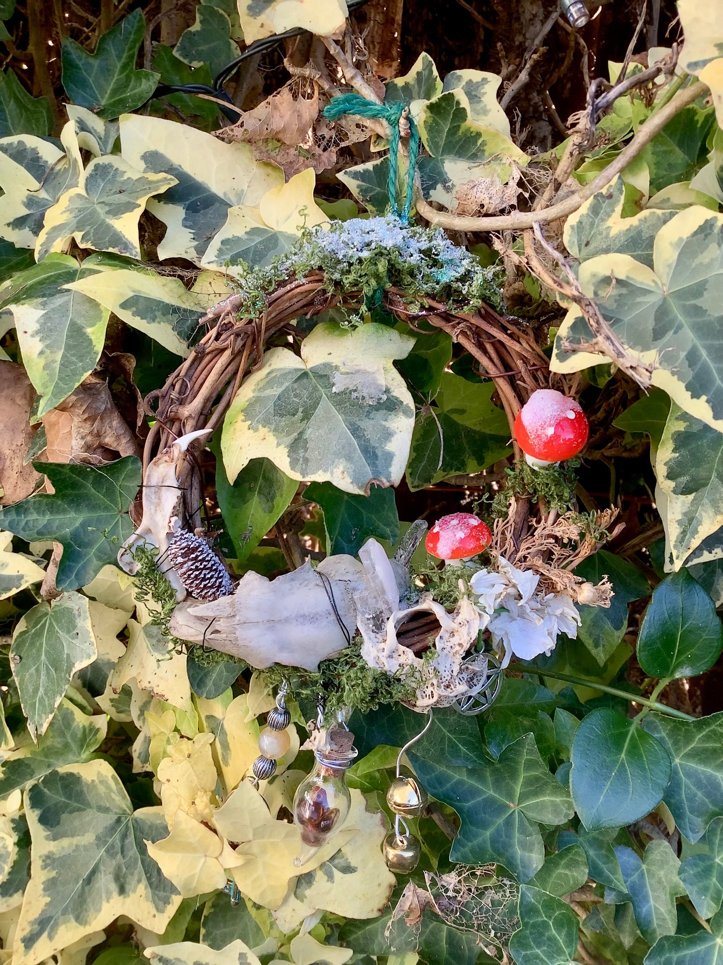 ✨ Yule Gatherer’s Wreath …Squirrel Skull, Goldstone Magic, Evergreens & Charms for Abundance ✨